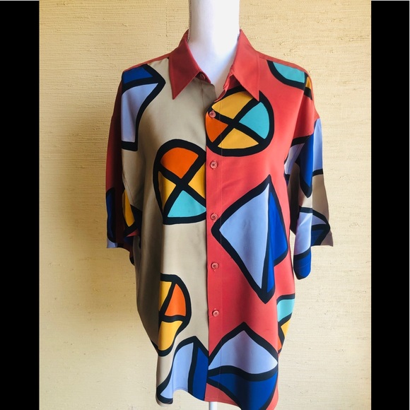 Mosswear Tops - MOSSWEAR 100% Silk Printed Short Sleeve Shirt.